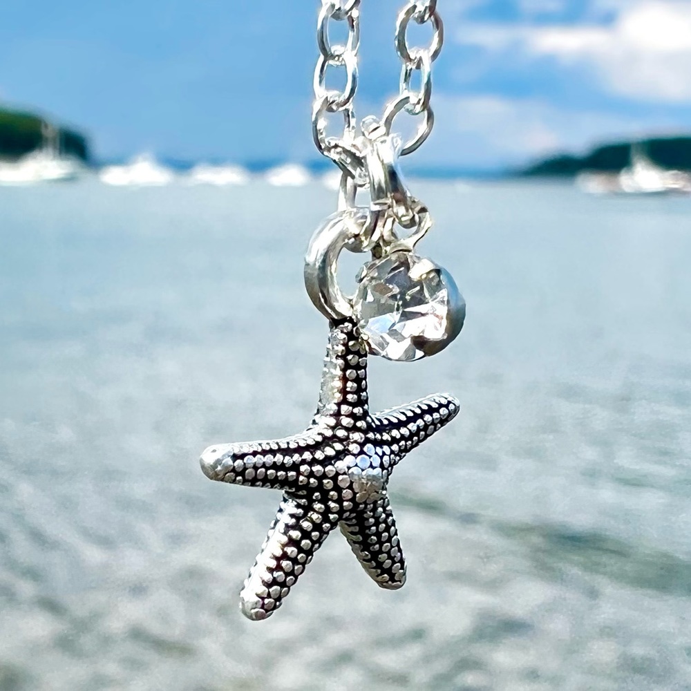 Starfish Rhinestone Necklace - Picture 1 of 5